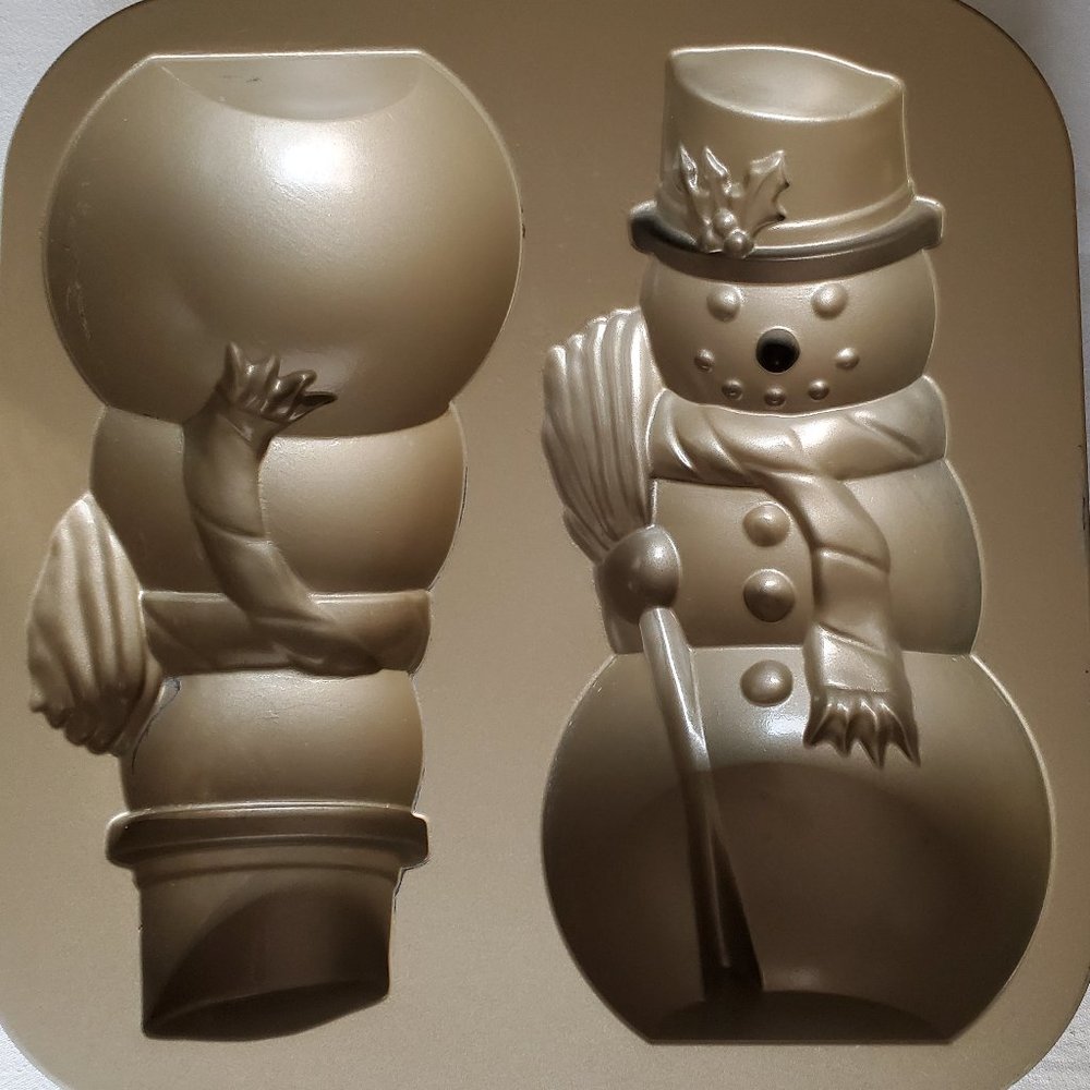 Nordic Ware Snowman Cake Pan